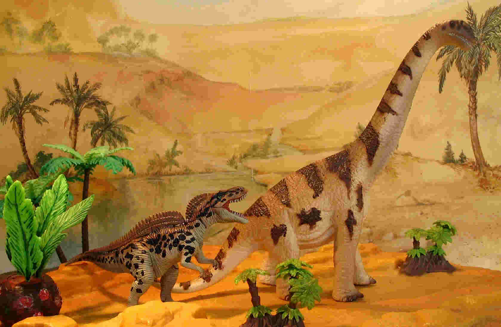 FameMaster 4D Acrocanthosaurus and Schleich Junior Brachiosaurus.