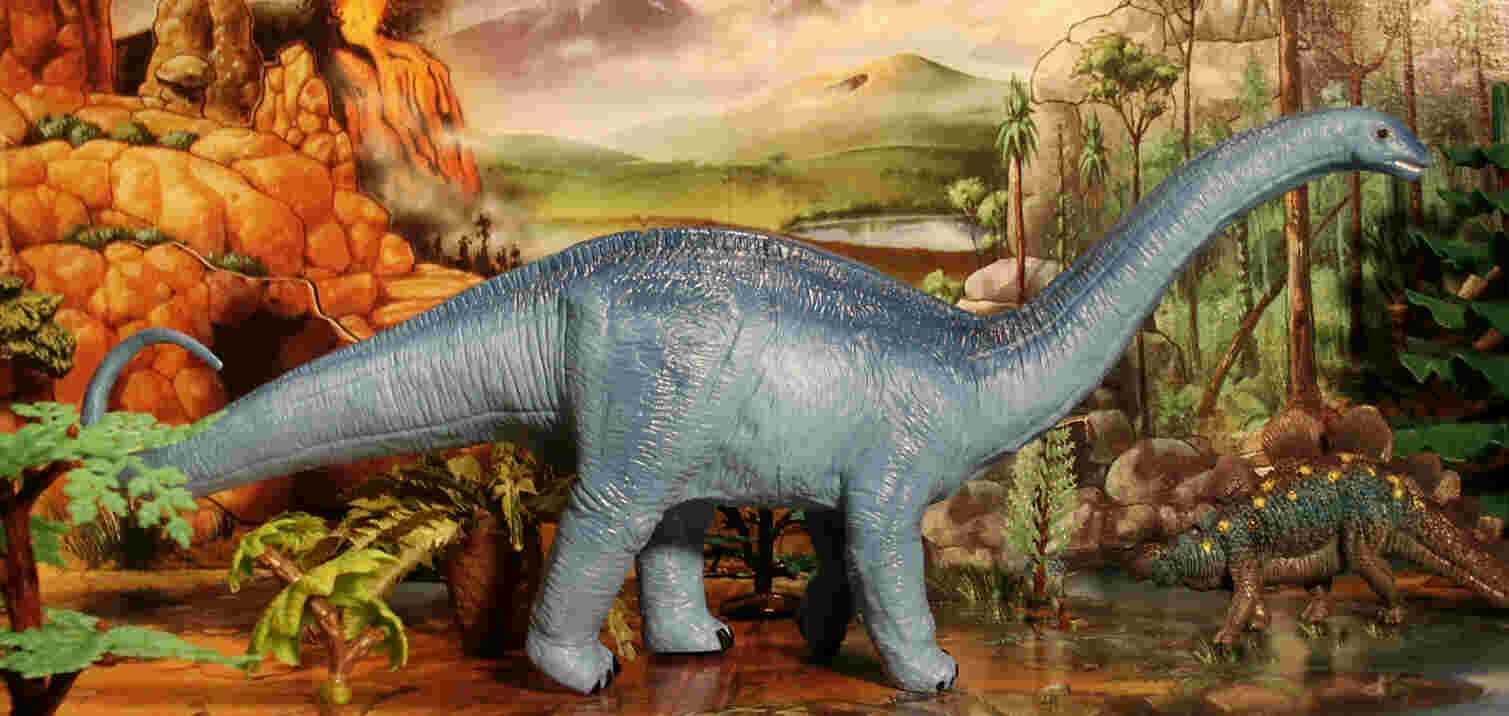 Apatosaurus from the Galaxy Toys Great Dinosaur series distributed by Safari. Waiphoon Stegosaurus.